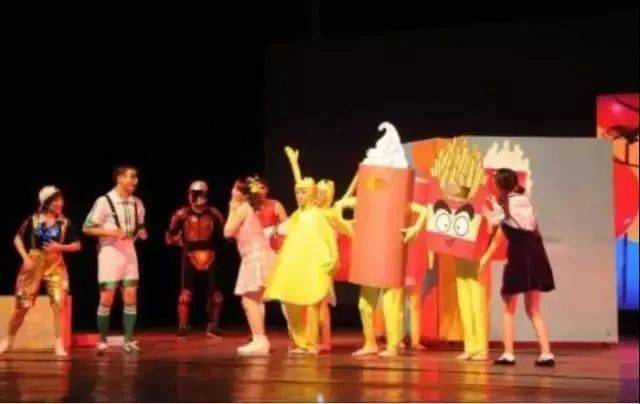 围墙之内 视频缩略图