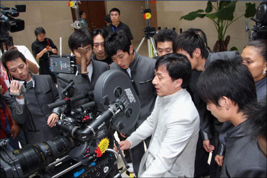 佩剑将军 视频缩略图