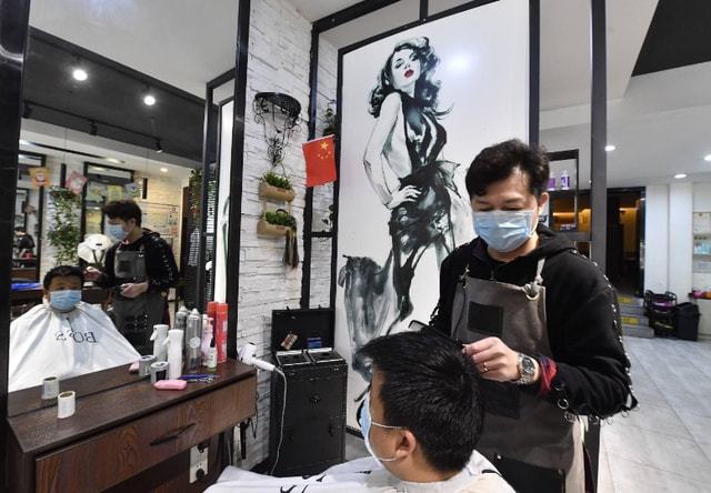 僵尸少爷 视频海报