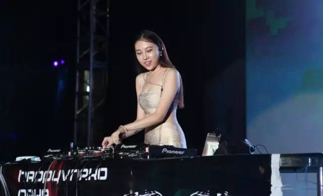 壹号别墅 视频缩略图