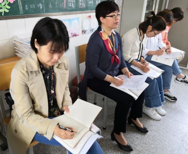 佐罗 视频缩略图