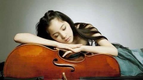 兄弟会 视频缩略图