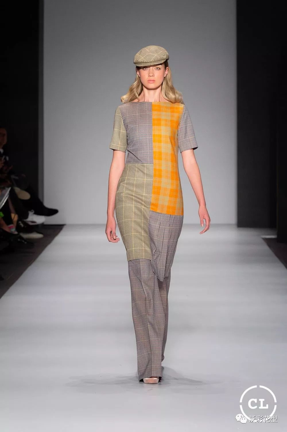 冒牌大状审死官 视频缩略图