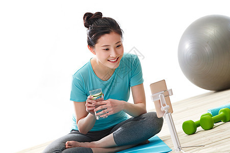 不能授勋的英雄 视频主图