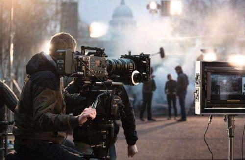 何者 视频缩略图