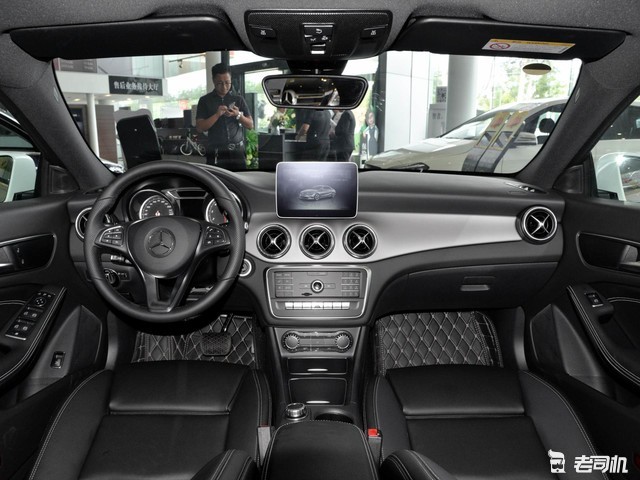 你本应离开 视频海报