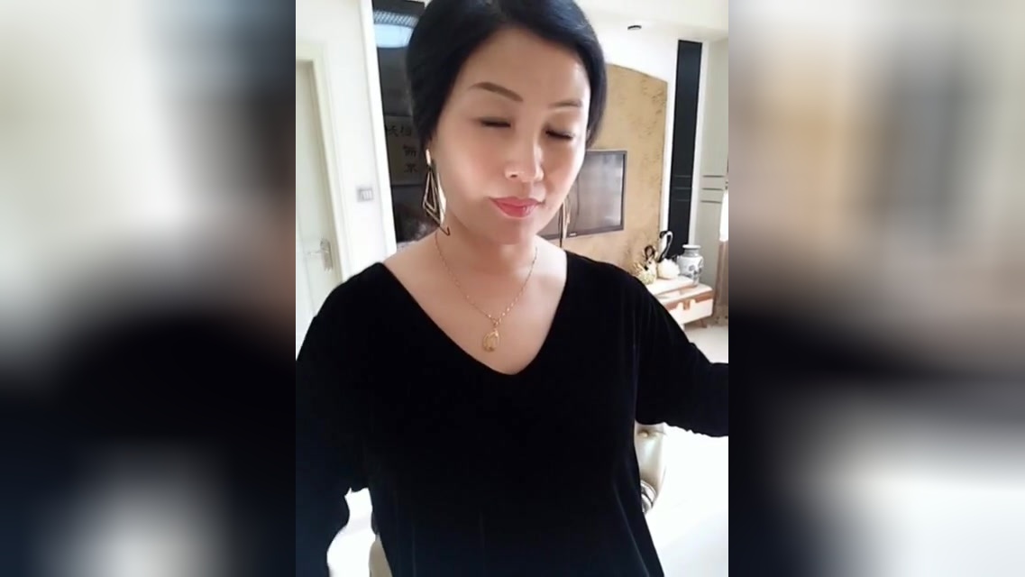 军犬麦克斯 视频缩略图