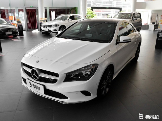 同屋聚会 视频缩略图