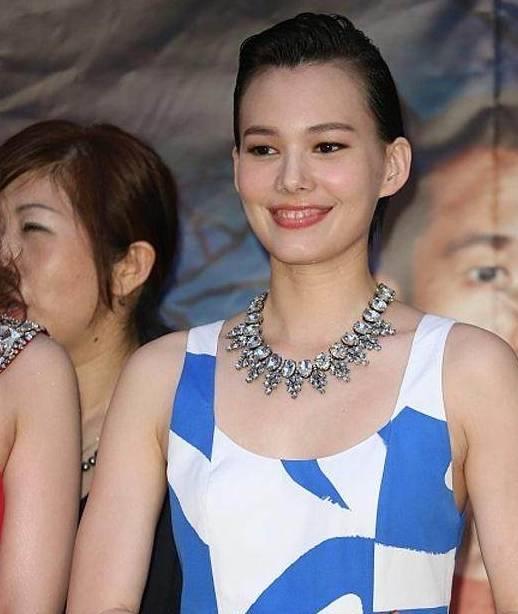 休比的万圣节 视频缩略图