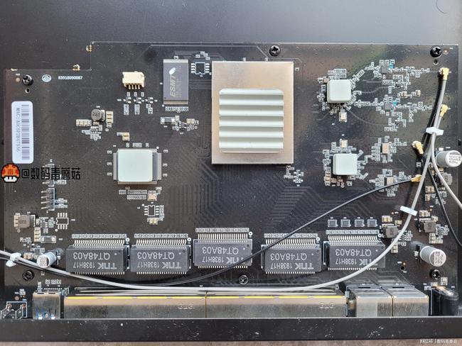 伊比利亚的派对 视频海报