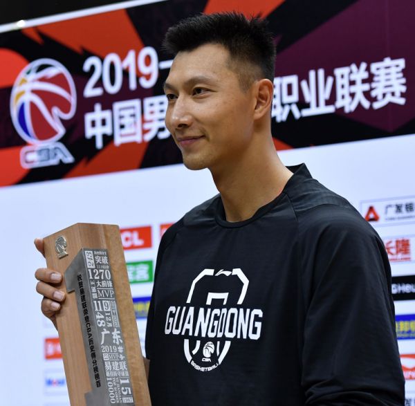 保镖2024 视频缩略图