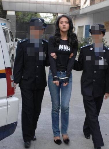 便衣警察 视频缩略图