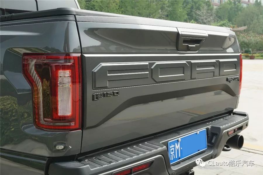 健听女孩 视频缩略图