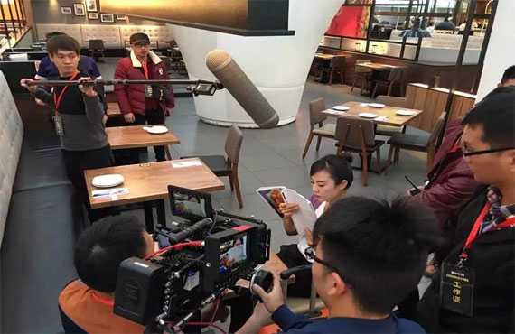 僵局 视频缩略图