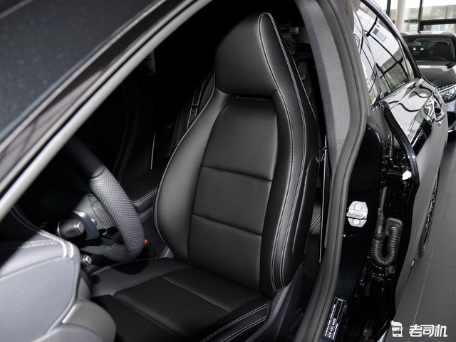 你行......你结婚？ 视频海报