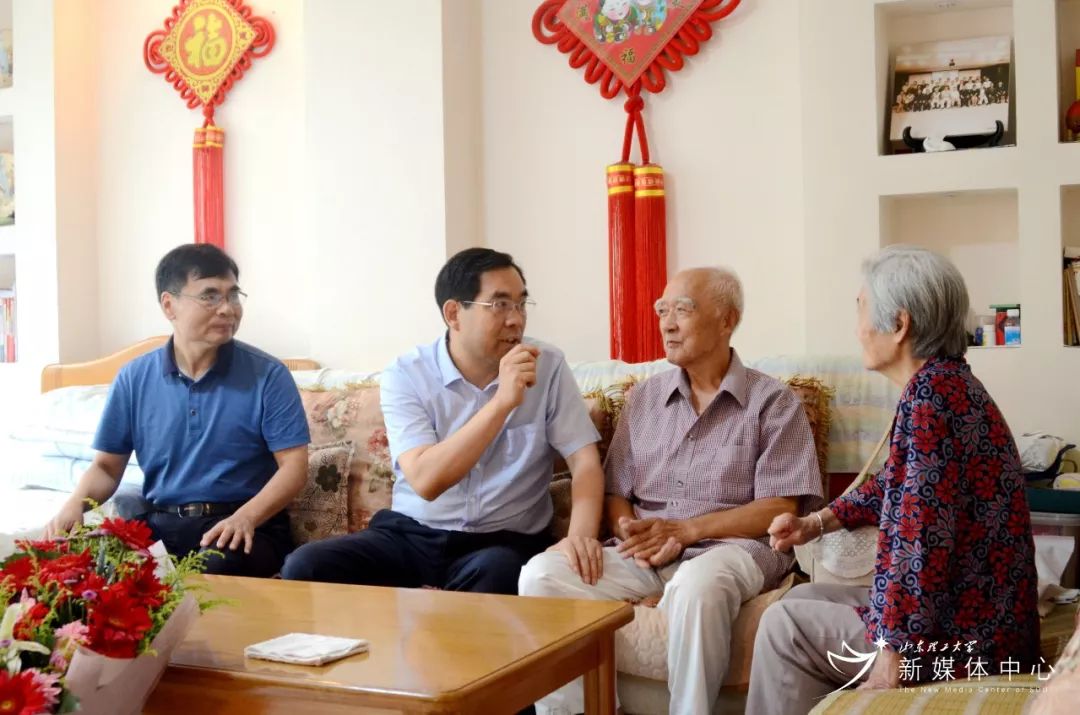 商战 视频缩略图