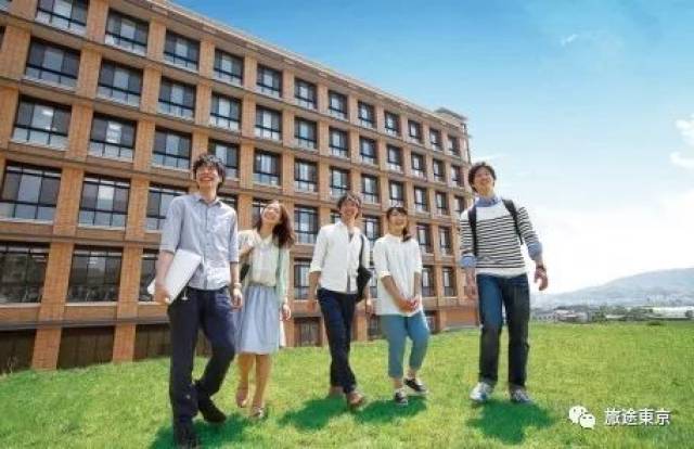 僵尸少爷 视频缩略图