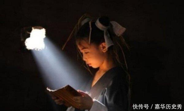 同屋聚会 视频缩略图