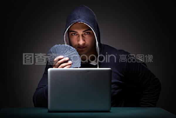 冰下的鱼 视频海报