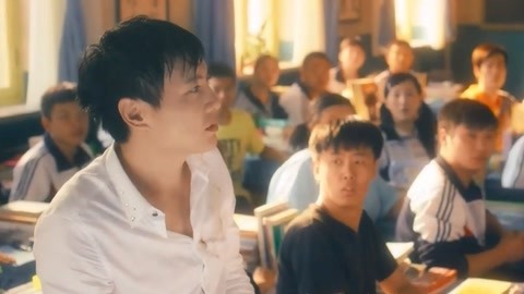 冰下的鱼 视频缩略图