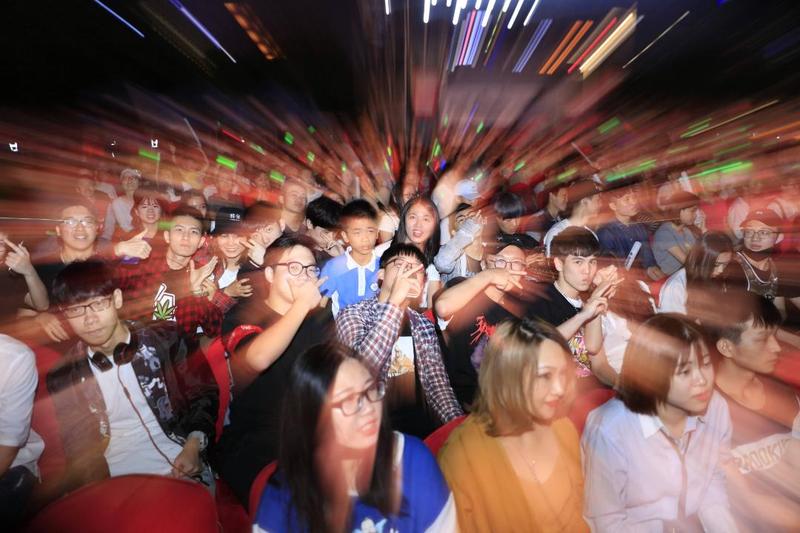 君子协定 视频缩略图