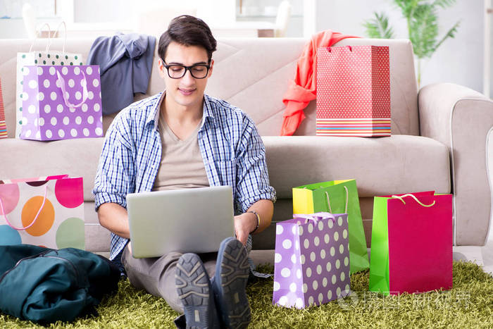 冥绝村 视频主图