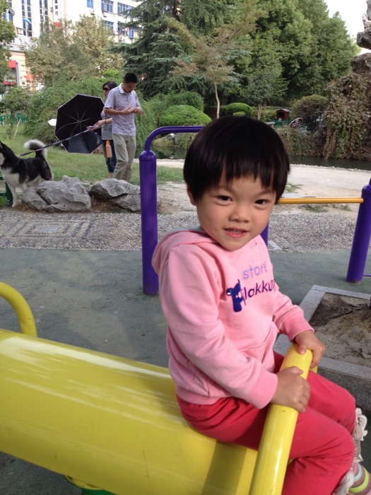 他的三个女儿 视频缩略图