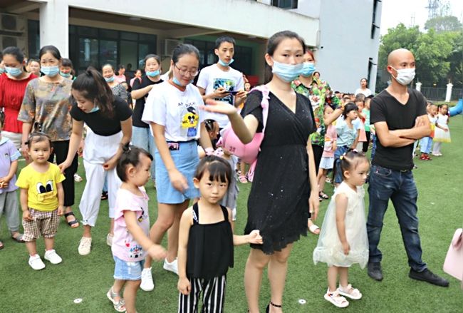 名侦探柯南 灰原哀物语～黑铁的神秘列车 视频主图