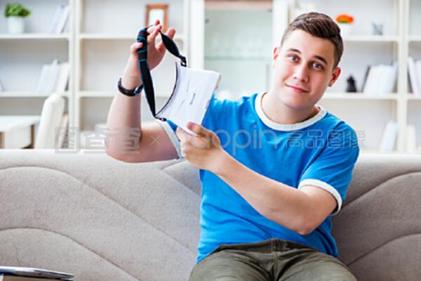 使命召唤 视频缩略图