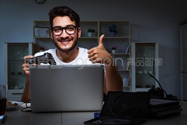 传枪记 视频主图