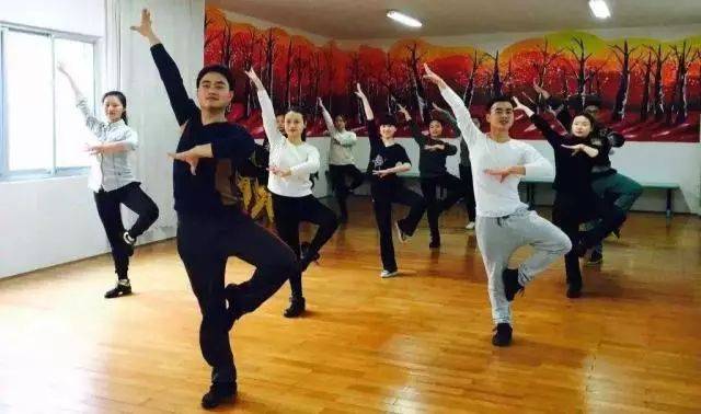 兄弟契约 视频海报