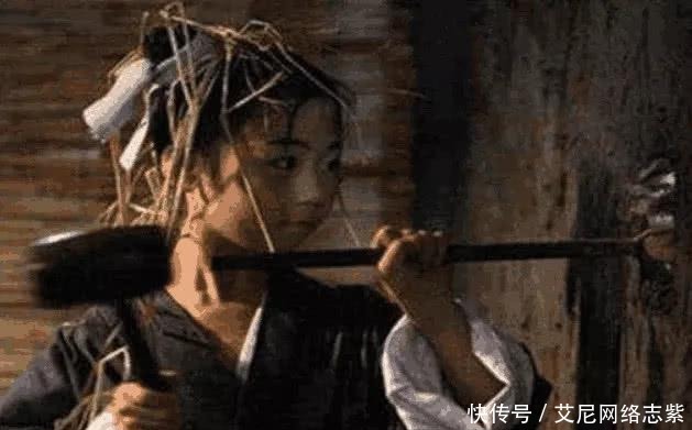 倾城十月 视频海报