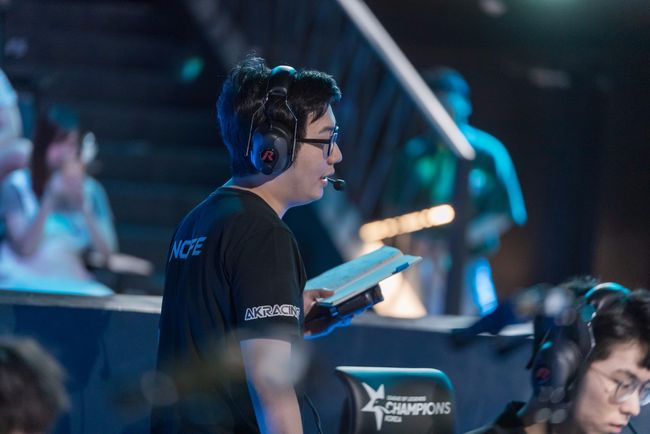 体育俱乐部 视频缩略图