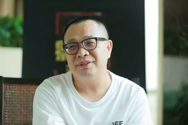 冰下的鱼 视频缩略图